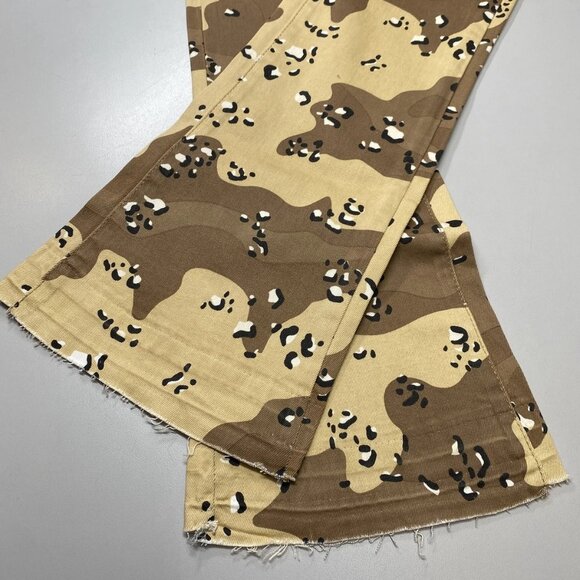 Valabasas Men's Mr. Extendo Super Stacked Flare Jeans Sandstorm Camo Size 30 | S - Picture 12 of 12